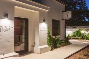 Whitetail Court Hotel, Fredericksburg
