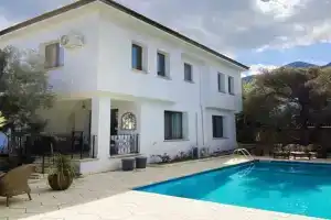 Villa Mulberry, Kyrenia, Lapithos