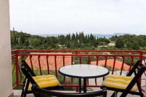 Apartments Villa Nikol - One Bedroom Apartment with Sea View APT 2, Trpanj