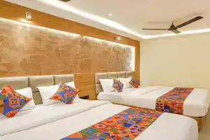 FabHotel Well Back, Mumbai