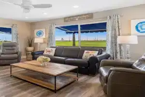 Beachside Oasis in Steps to Balboa Park, Pier, and The Fun Zone! Guest house, Newport Beach