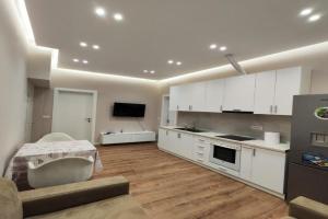 Pandora's Box Apartament, Tirana