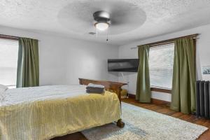 Luxury Midtown Home with Historic Charm Guest house, Omaha