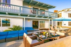 Newport Beach Condo with Patio Perfect Location on the Boardwalk Guest house, Newport Beach