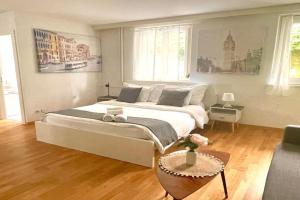 5 min walking from gare Apartments, Lausanne