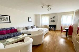 7 min walking from gare Apartments, Lausanne