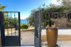 Casa Giunicchi, un gioiello fronte mare, Portoscuso