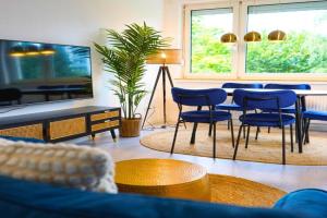 Robins - spacious for 5 - balcony - kitchen - WiFi Apartments, Bremen