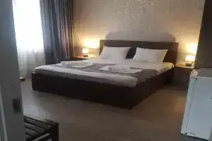 Guest house Glicinia, Tskaltubo