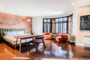 Self Check-In Boutique Hotel - Quartier latin - Room 201, Montreal