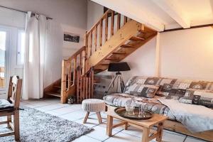 Résidence Carlines Ii - Appartement duplex · Accès direct aux pistes · Balcon MAE-1384 Apartments, Les Menuires