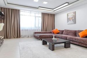 Sovremennaya ryadom c Prezidentskim parkom i Piramidoy Apartments, Astana