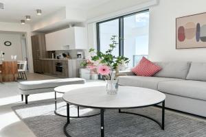 Private Terrace in Luxury 3BR Condo in Brickell Apartments, Miami