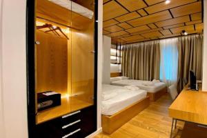 Crown Boutique Hotel, Durres