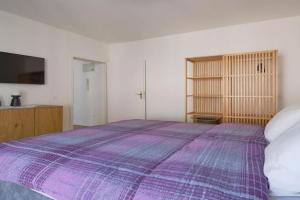 Komfortable Wohnung im lebendigen Zürcher Kreis 3 Apartments, Zurich