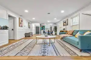 Cozy modern 2bd 2bt home 15 mins to every major attractions Villa, Atlanta