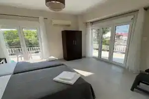 Calm apartment, Loutraki