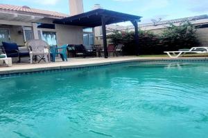 Sunshine Daydream by the Pool and Spa Guest house, Indio