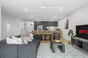 Family Retreat - Free Secure Car Park, Garden City Westfield Shopping, Restaurants Apartments, Brisbane