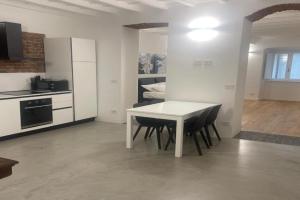 Principessa Isabella Apartments, Torino