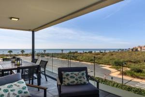 Los Flamencos by Ĥ - Playa de los Haraganes HLHF4203PE56 Apartments, Isla de Canela