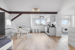 BA02 Dachgeschoss Apartment!, Russelsheim