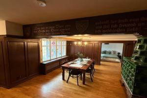 Ferienwohnung Zum Leoparden im Herzen von - über 100qm Apartments, Erfurt