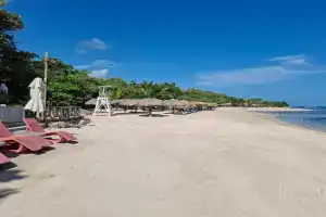Costambar Beachfront Pool Apartment, Puerto Plata