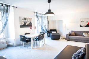 Suite Milano 76 Apartments, Como