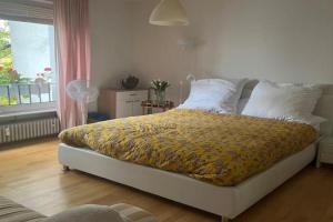 Full Flat in City Centre with Balcony Apartments, Frankfurt am Main