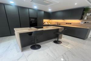 Mellieha Spacious Apt back Terrace Prime Location Apartments, Mellieha