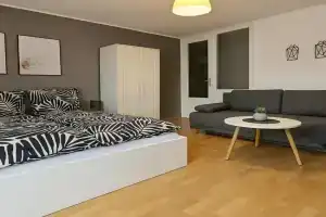 Homestyle Studio near Düsseldorf Messe & Airport, Krefeld