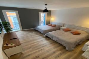 L Angelus Apartments, Lourdes