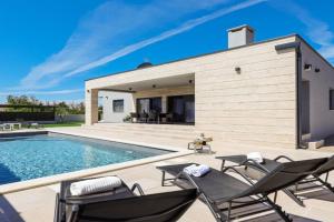 Villa Anlero ZadarVillas, Nin