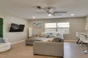 4 Mi to Dtwn Pet-Friendly Retreat Guest house, Tampa