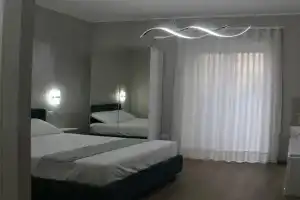 Lory Sweet Rooms, Licata