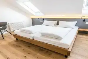 BG Living & Hosting - Historisches "Saustall" im Zentrum von - Nähe Mosel & Eifel, Privatparkplatz, WLAN, bis 4 Personen Apartments, Wittlich