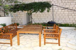 Apartment Dubreta with balcony, Cavtat