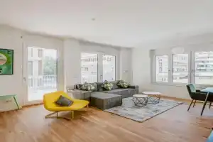 EXQUIS Luxus 2BR Apartment ETRO I Balcony I Family-friendly I Mercedes I Home Office, Sindelfingen