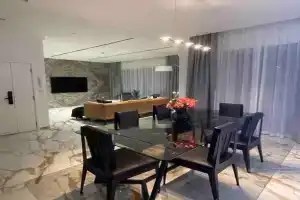 Luxury 4 Bed Apartment in Sadaf 8 on The Walk JBR, Dubai