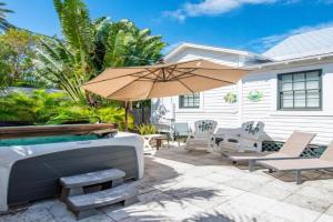 Garden Of Roses - Monthly Rental Guest house, Key West