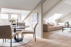 Super Central renovated flat, next to Solsiden, Free Private Parking right outside ! Apartments, Trondheim