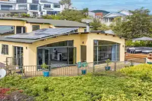 Sunset Heights - Holiday Home, Nelson