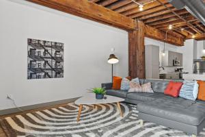 Brick & Bed Riverfront Lofts, G 208 Apartments, Saint Louis