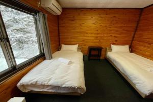 Okas Apartment, Otari