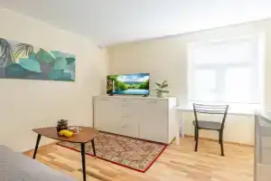 Sunny and quiet Studio, Tallinn