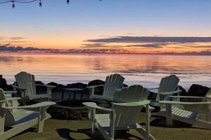 Sunrise Escape - Ocean Front Villa - Sleeps 10, Key Largo