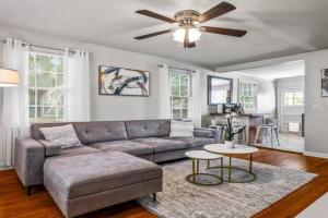 East Hill Oasis Near Beaches & Downtown Apartments, Pensacola