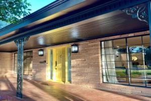 Barrel Oak Mansion- Fire pit, & pool table NR TTU Guest house, Lubbock