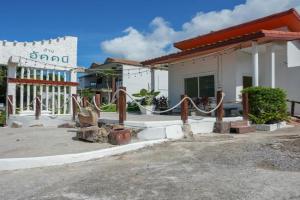 บ้านอัคคนี-Baan AUCKANEE Guest house, Ban Mu Dut